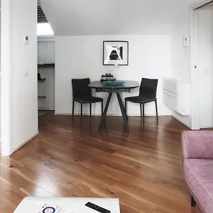 Comecasa Attic 5 Min Walk From Duomo Apartment