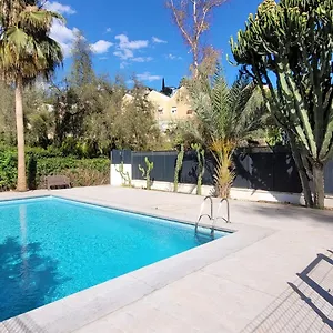 cozy-home-terrace-parking-and-pool.es-andalucia.com/