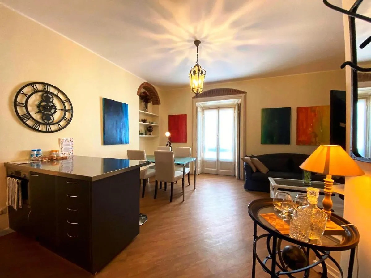 Vittoria Suite Milano 0*,  Italia